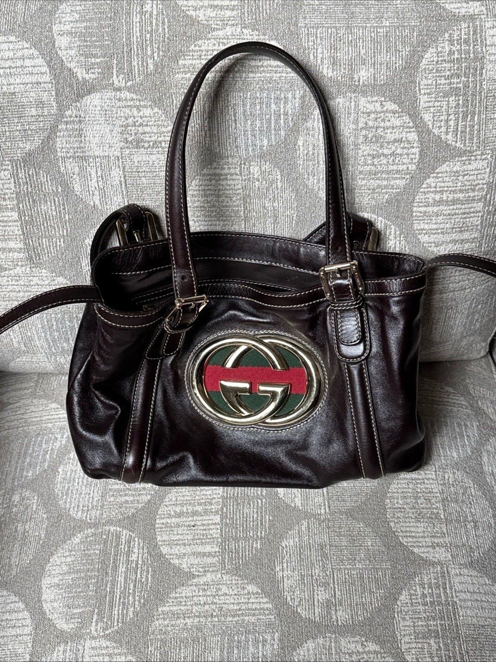 Beautiful Vintage Dark Brown Leather Gucci Shoulder Tote Bag. Original Owner